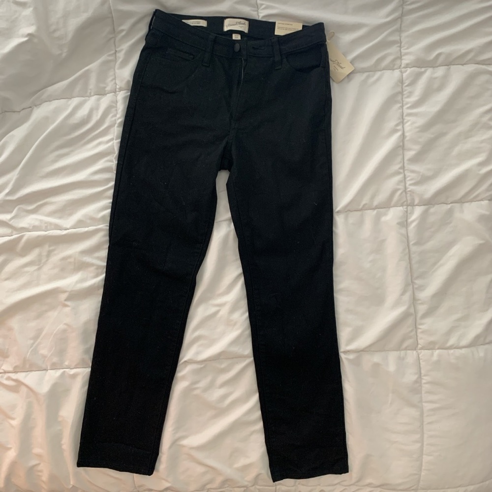 Universal Thread High Rise Slim Straight Black Jeans